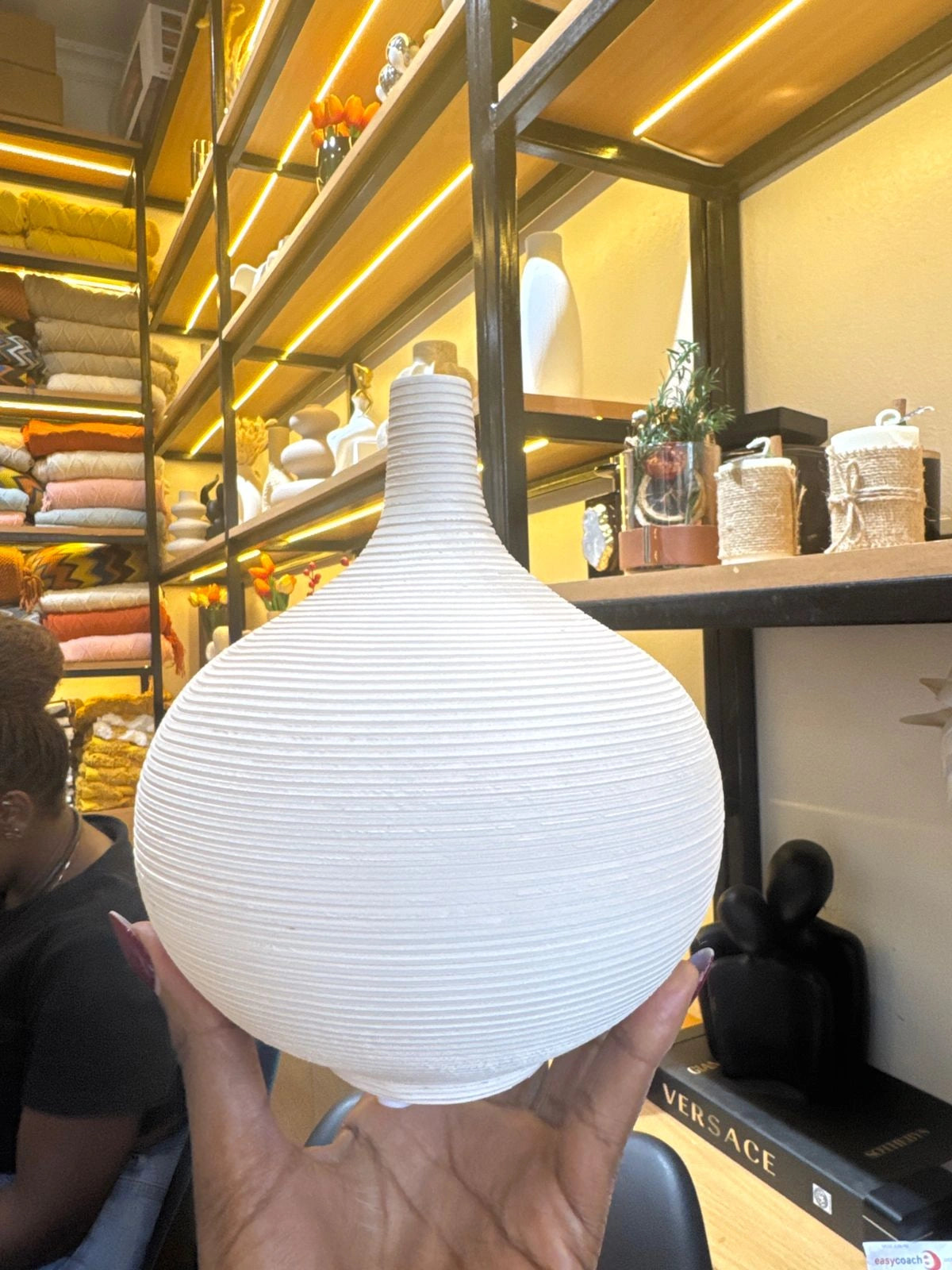 Modern Ribbed Ceramic Bottle Vase – Minimalist Decorative Vase