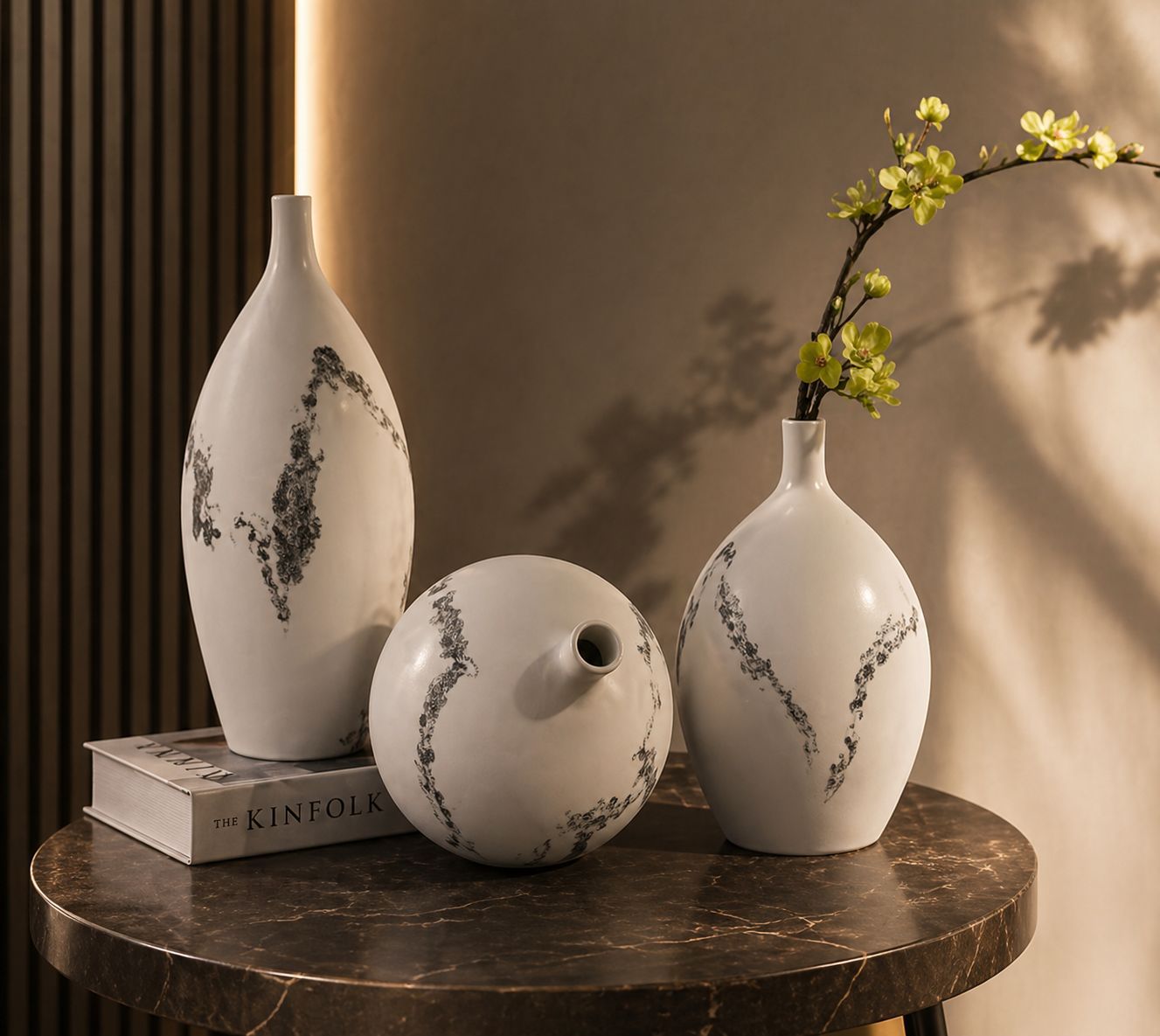 Modern White Ceramic Vase Set with Abstract Marble Detail – Luxury Home Decor