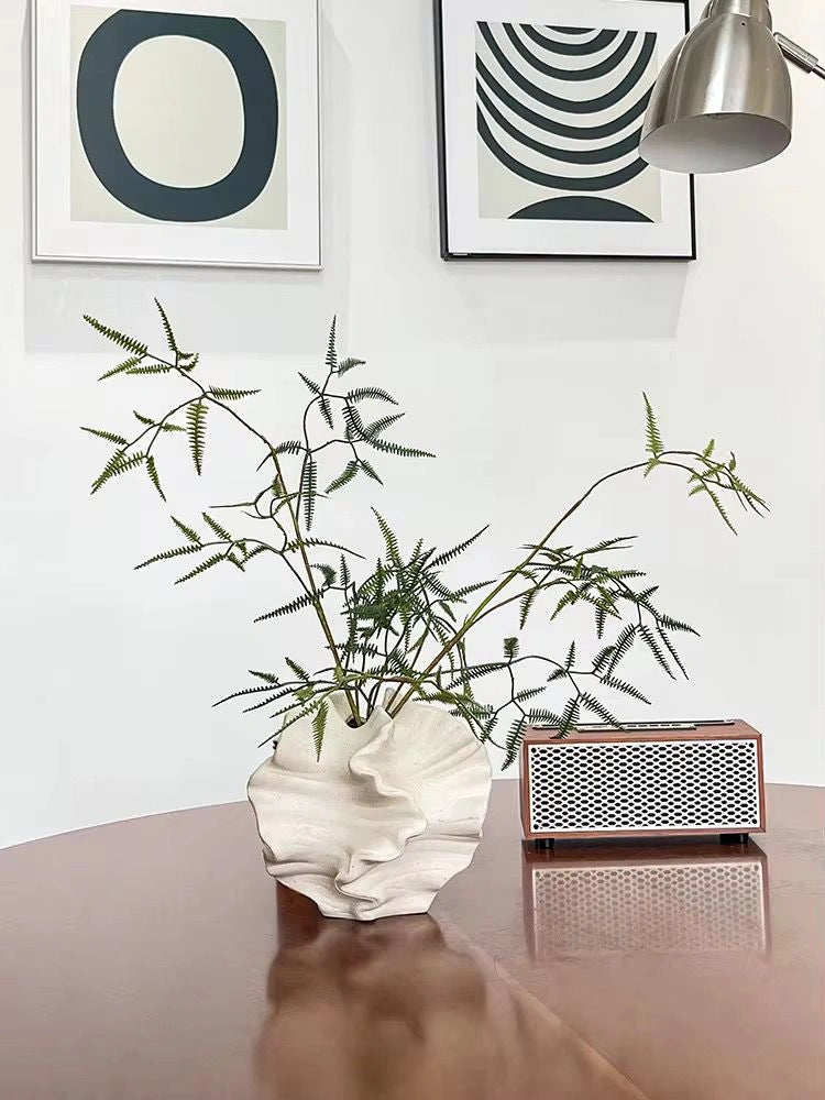 Abstract Face Ceramic Vase – Modern Artistic Home Decor