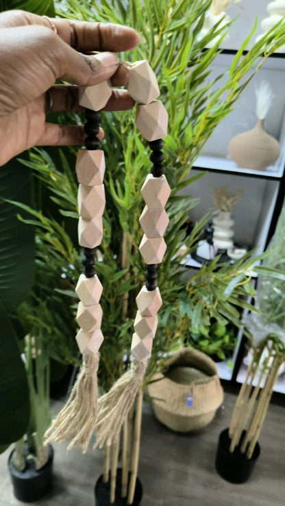 Wooden Bead Tassel Decor – Neutral Boho Table Styling