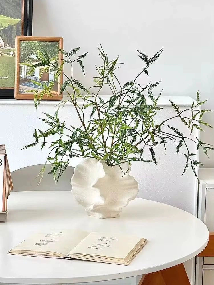 Abstract Face Ceramic Vase – Modern Artistic Home Decor
