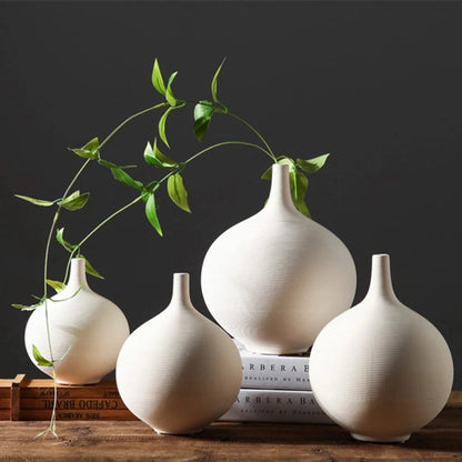 Modern Ribbed Ceramic Bottle Vase – Minimalist Decorative Vase