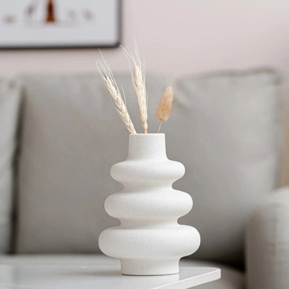 Modern Wavy Sculptural Ceramic Vase – Minimalist Decorative Flower Vase
