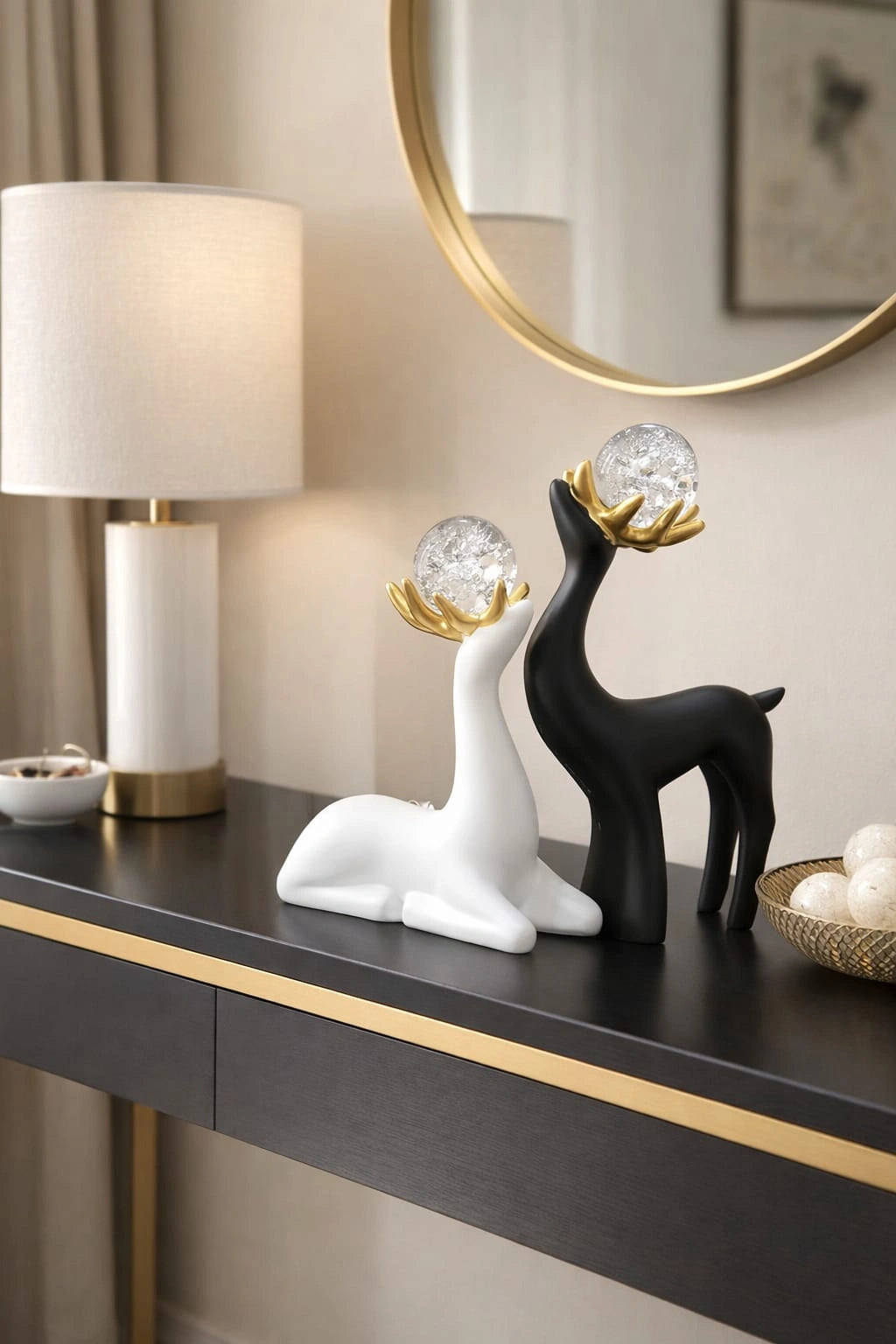 Nordic Deer Crystal Ornament Set – Luxury Tabletop Decor