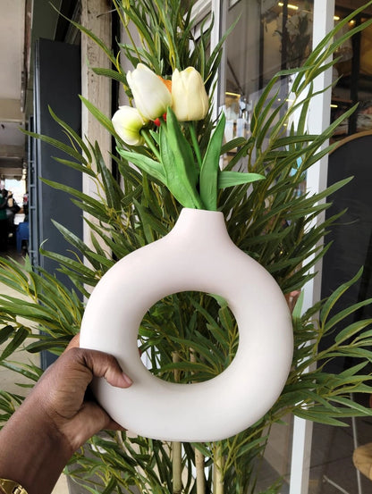 Modern Donut Hollow Ceramic Vase – Minimalist Sculptural Flower Vase