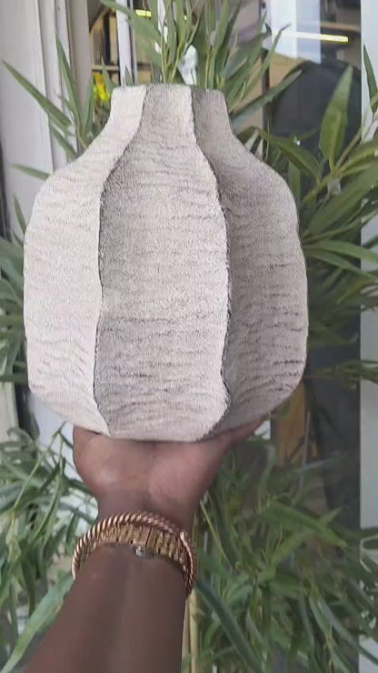 Textured Geometric Ceramic Vase – Modern Neutral Home Decor