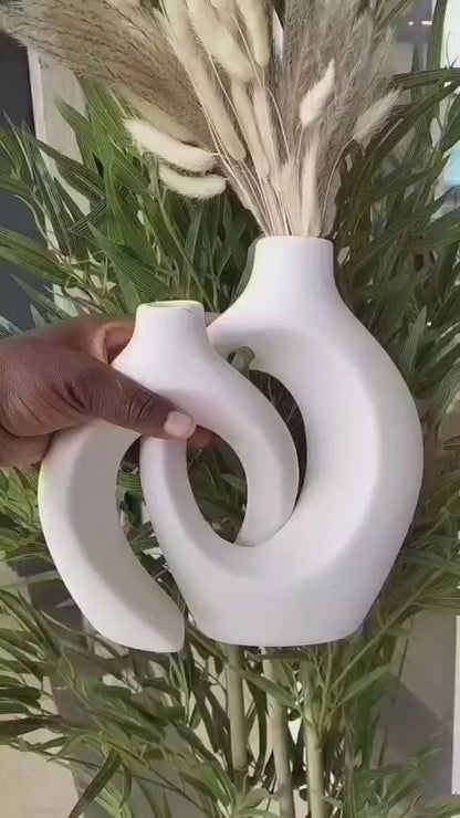 Modern Hollow Sculptural Ceramic Vase Set – Minimalist Decorative Vases (Set of 2)