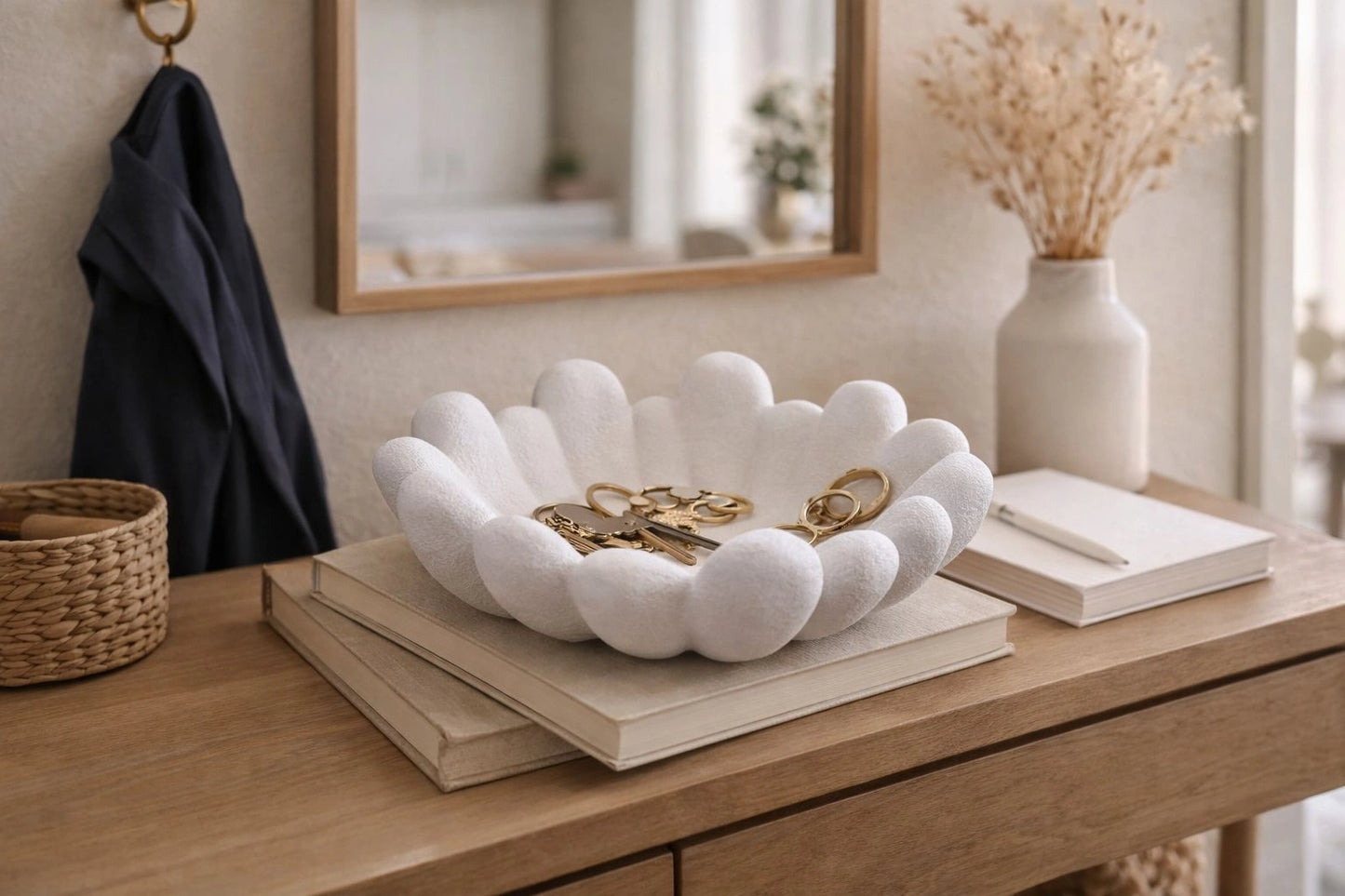 Modern Sculptural Pebble Decorative Bowl – Minimalist Centerpiece Tray